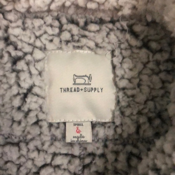 Cozy, thick, warm SHERPA vest. - Picture 3 of 4